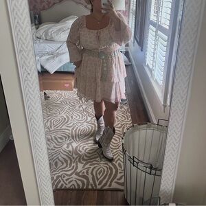 ARULA Light Pink Floral Mini Dress